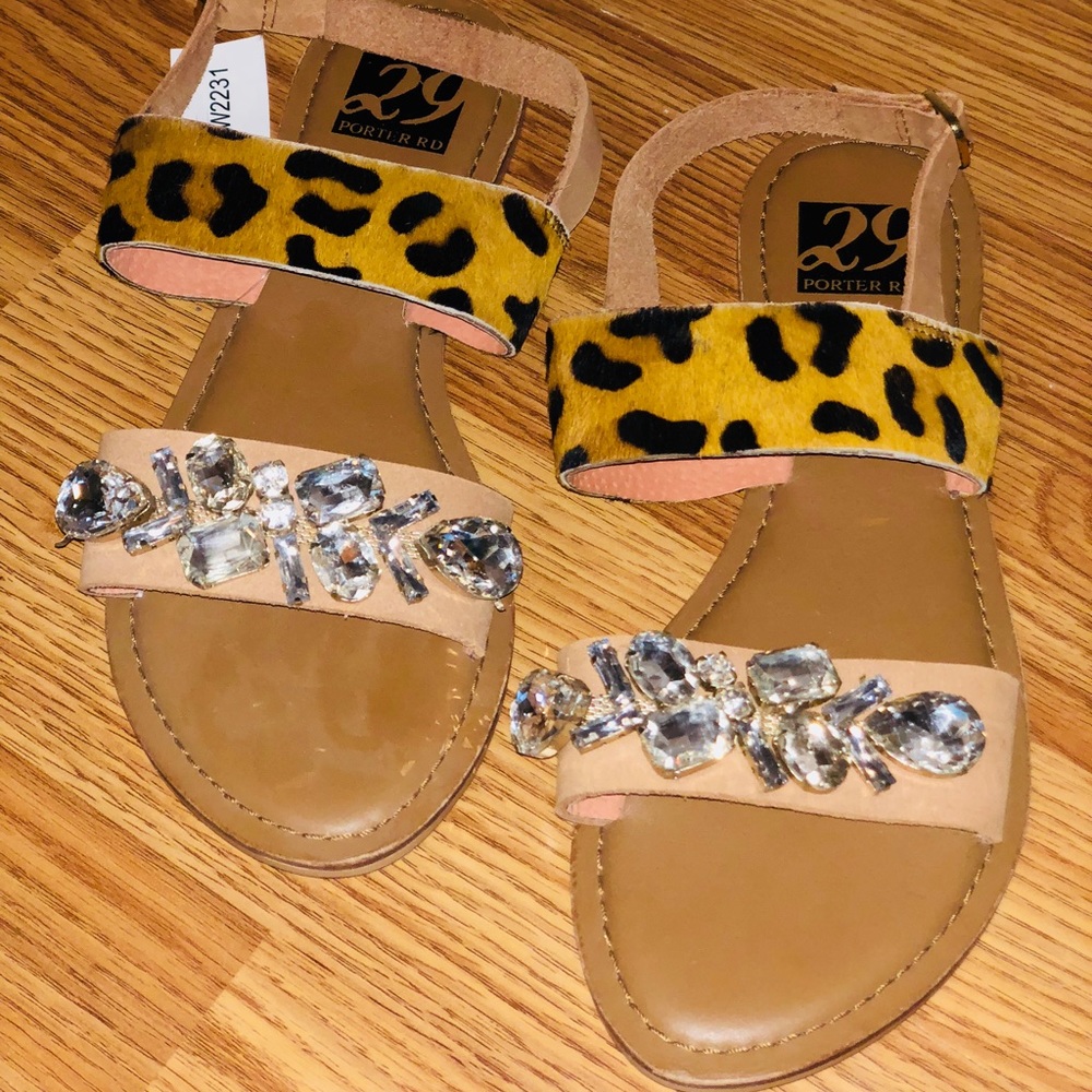 *NWT* Country Outfitter Sandals size 7